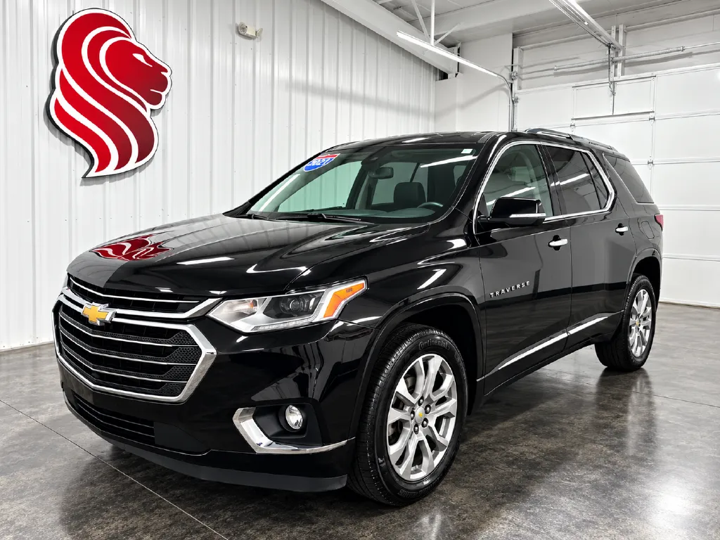 Chevrolet Traverse photo 2