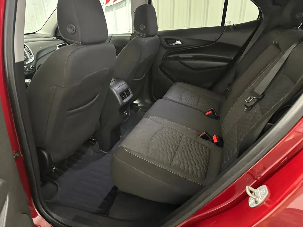 Chevrolet Equinox photo 13