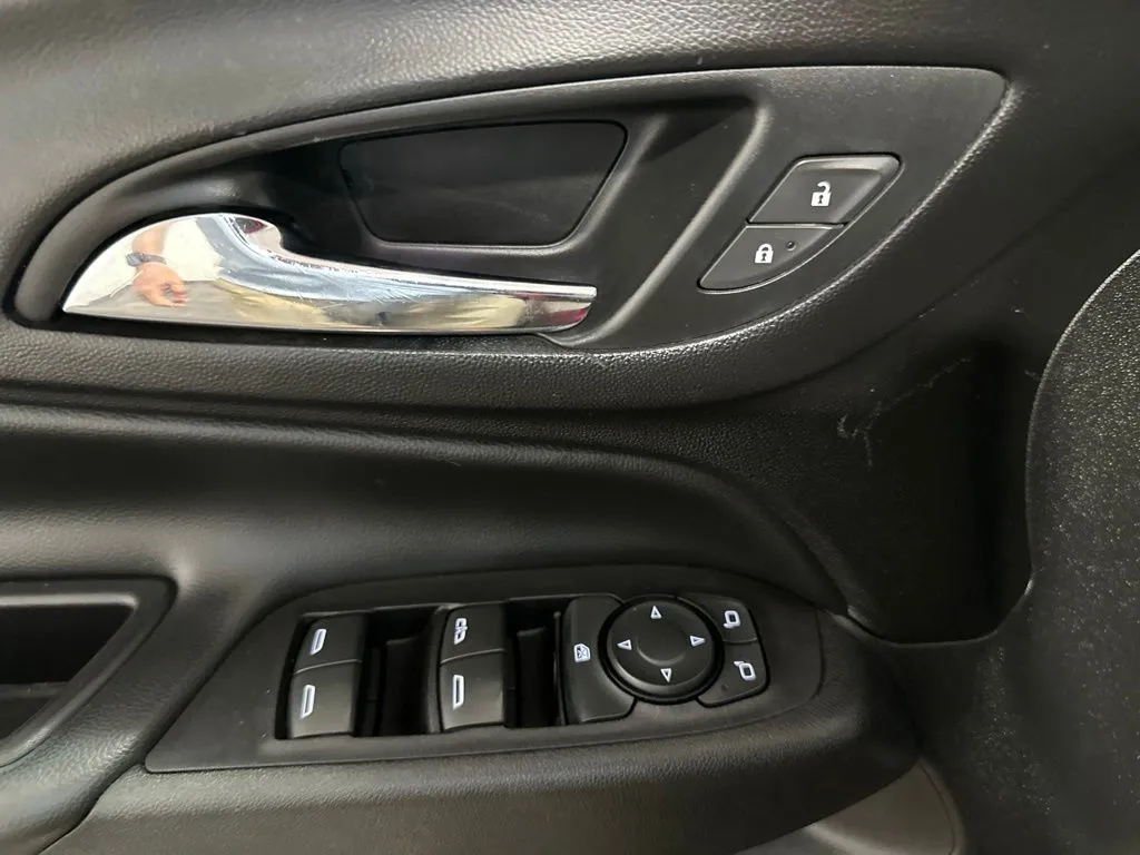 Chevrolet Equinox photo 14