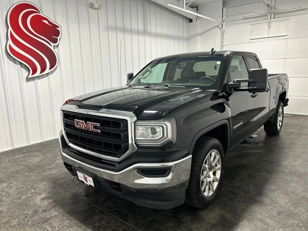 Black 2018 GMC Sierra 1500 for sale in Evansville, IN