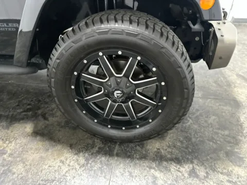 More photos of 2017 Jeep Wrangler Unlimited Sahara at Integrity Motors Group, IN
