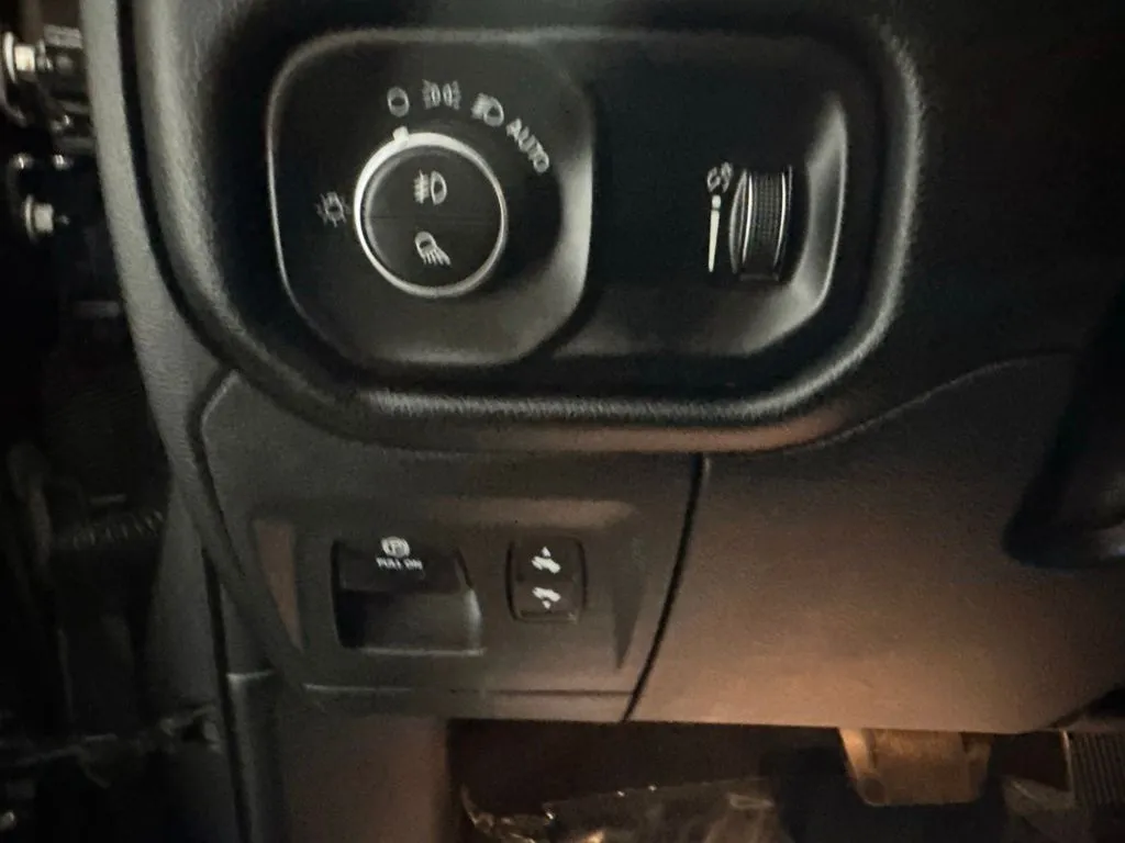 Ram 1500 photo 15
