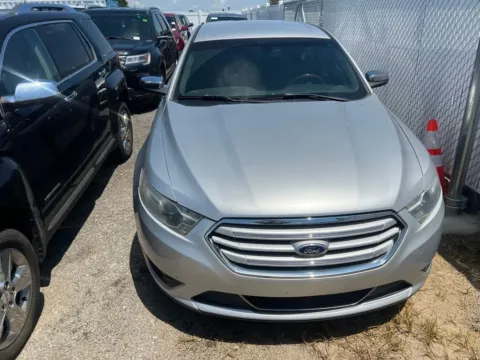 Photos of 2014 Ford Taurus Limited for sale in Evansville, IN at Integrity Motors Group