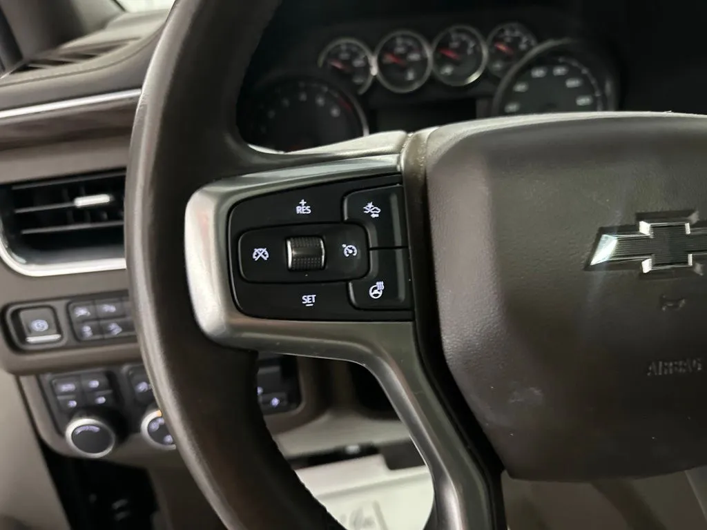 Chevrolet Tahoe photo 16