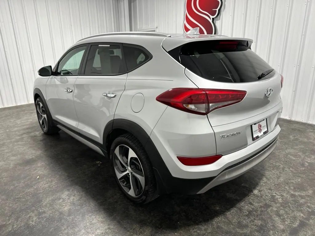 Hyundai Tucson photo 8