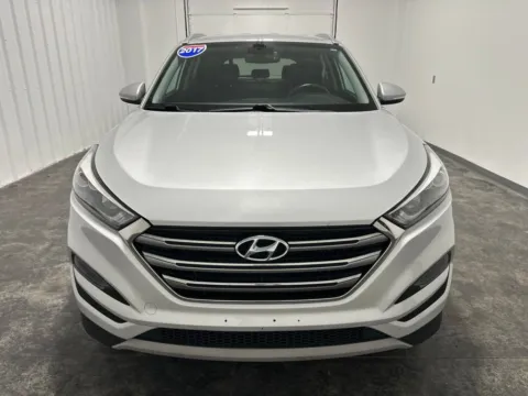 Photos of 2017 Hyundai Tucson Limited for sale in Evansville, IN at Integrity Motors Group