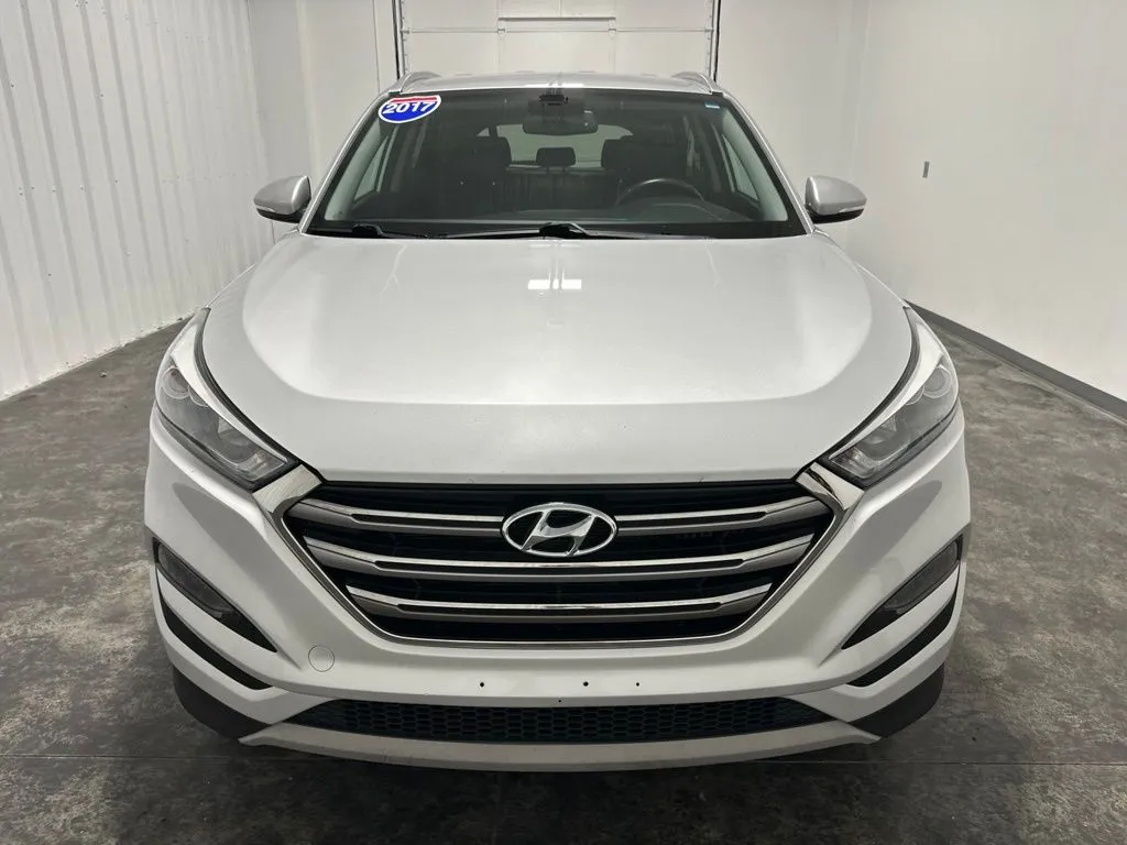 Hyundai Tucson photo 2