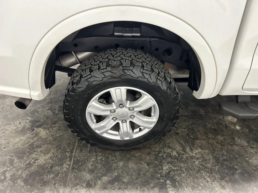 Ford Ranger photo 9