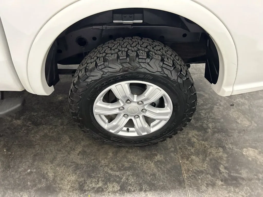 Ford Ranger photo 8