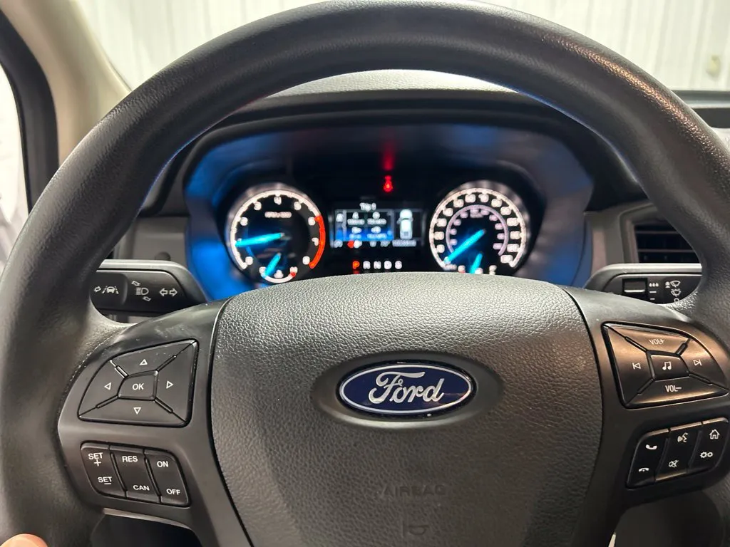 Ford Ranger photo 24