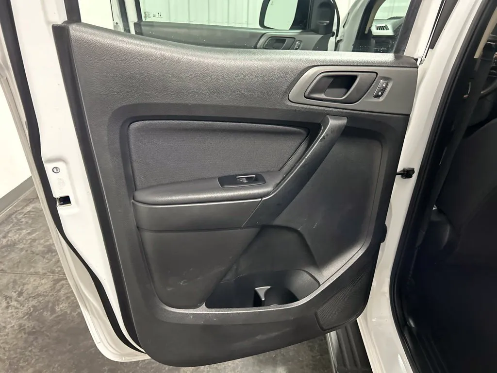 Ford Ranger photo 14