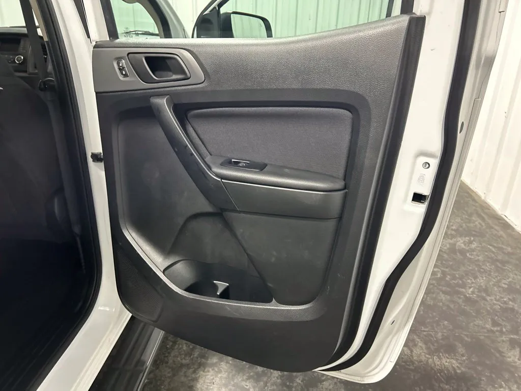 Ford Ranger photo 18