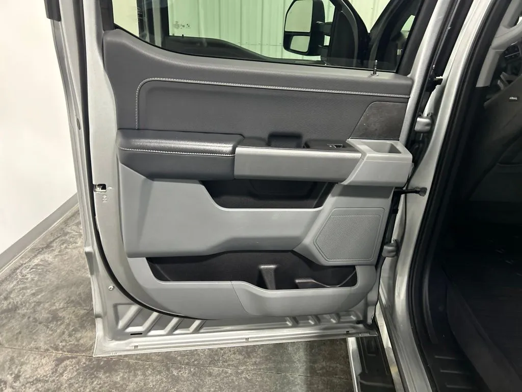 Ford F-150 photo 16