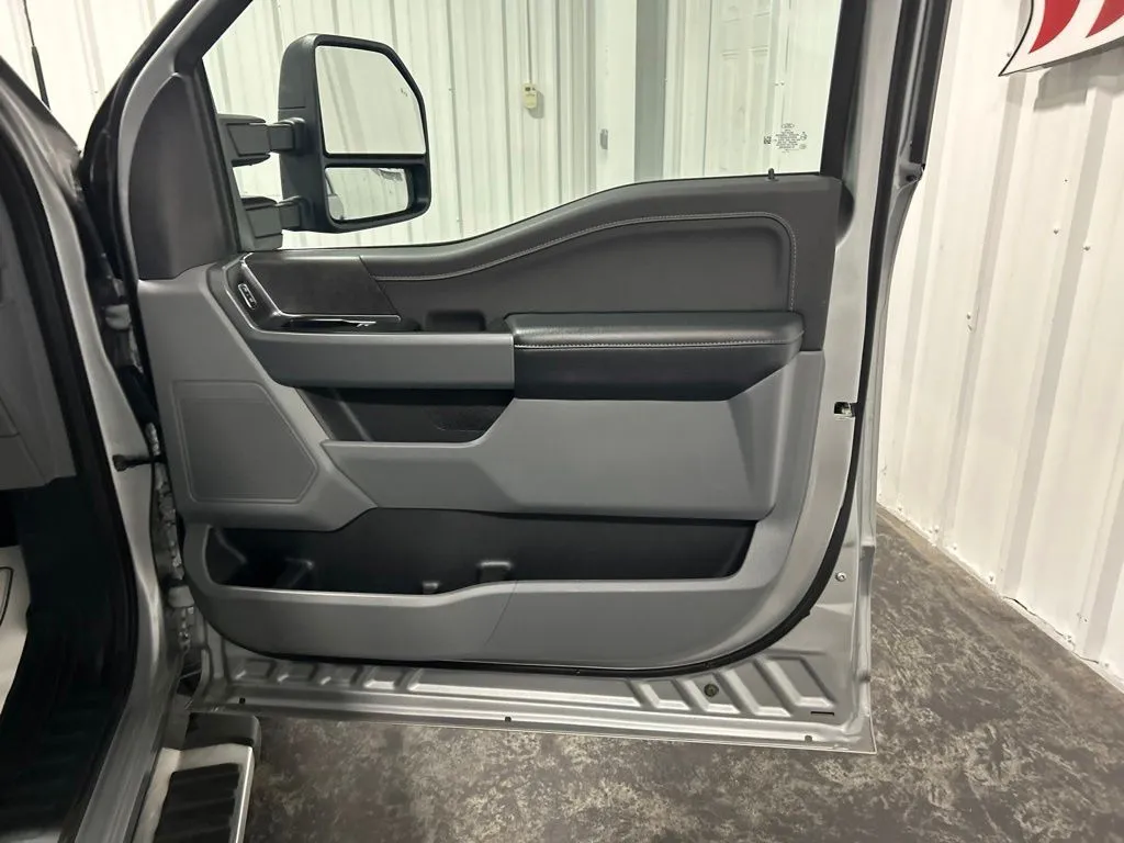 Ford F-150 photo 19