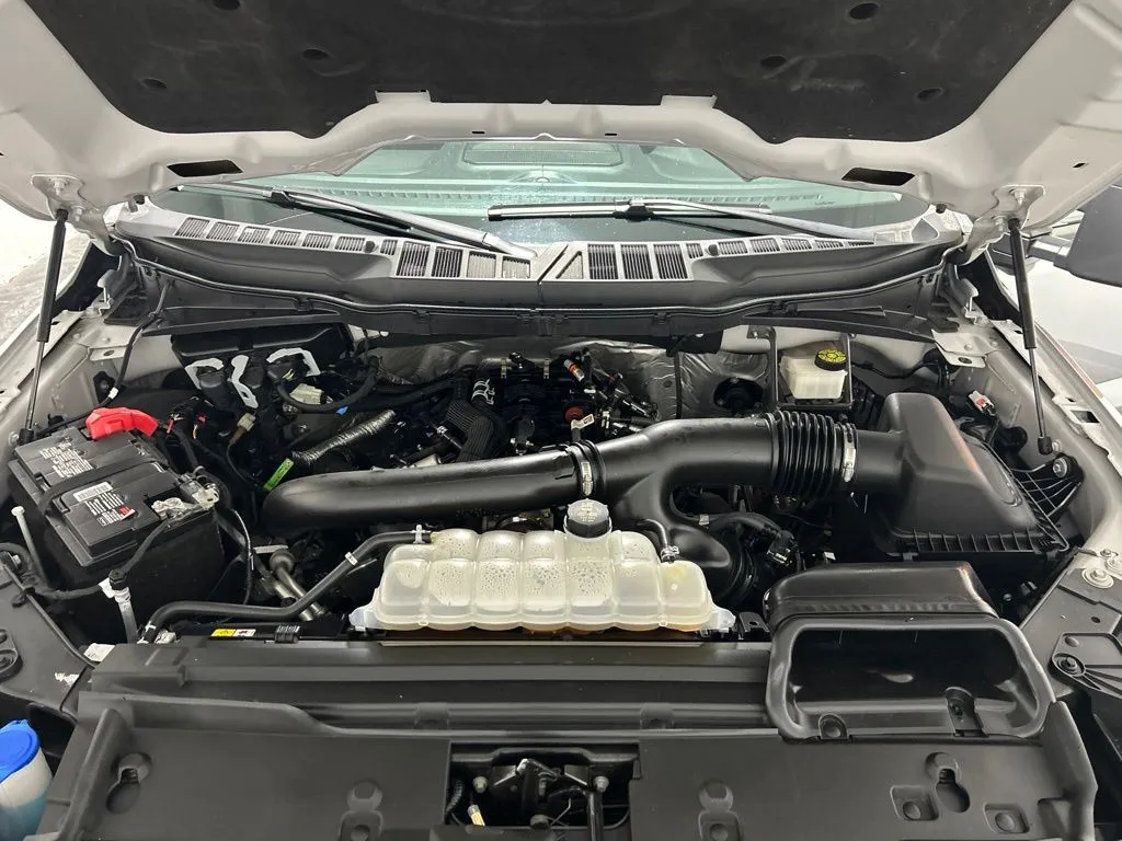 Ford F-150 photo 11
