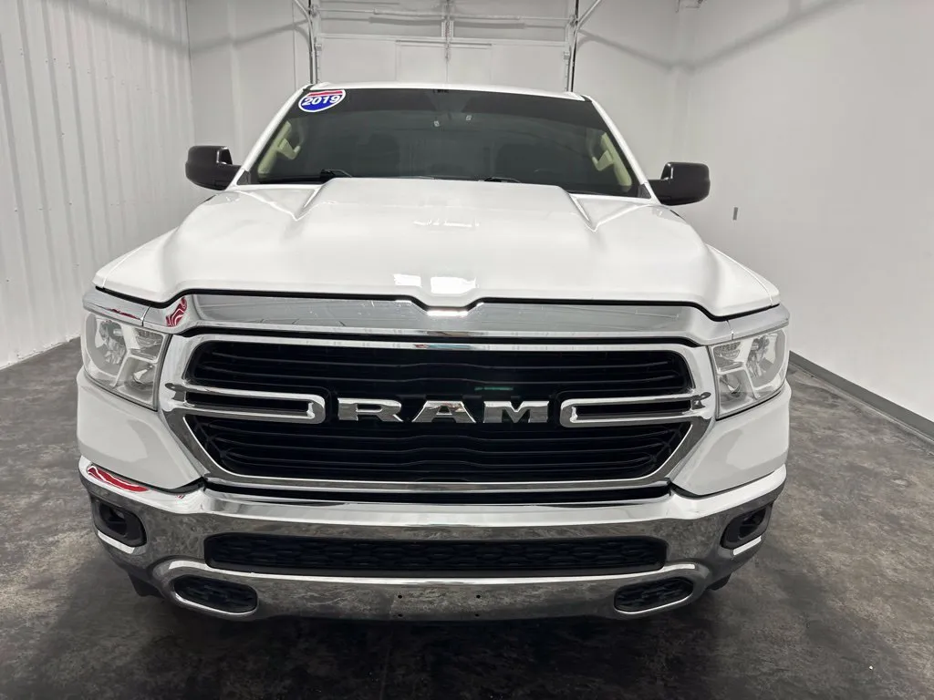 Ram 1500 photo 2