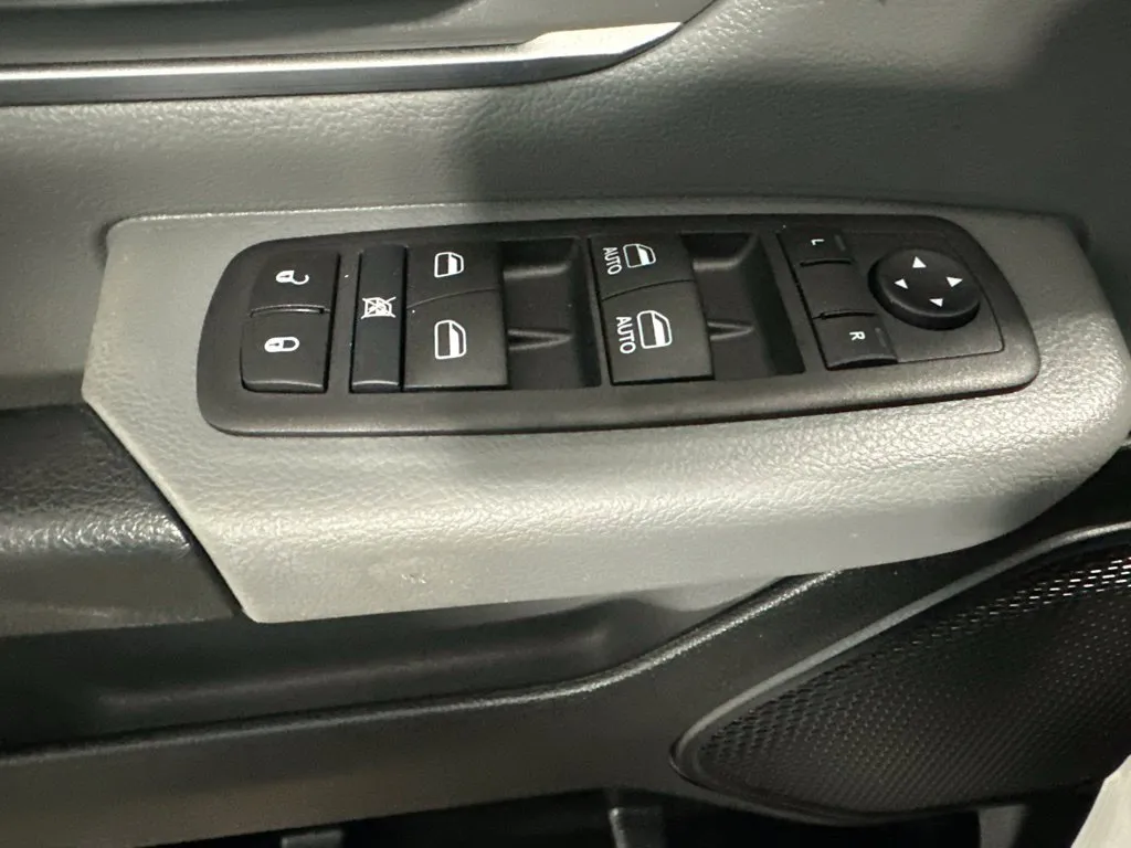 Ram 1500 photo 15