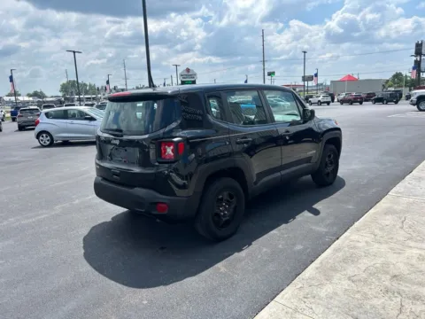 More photos of 2019 Jeep Renegade Sport at Integrity Motors Group, IN
