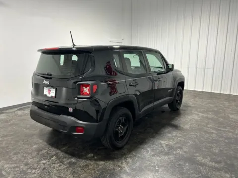 More photos of 2019 Jeep Renegade Sport at Integrity Motors Group, IN