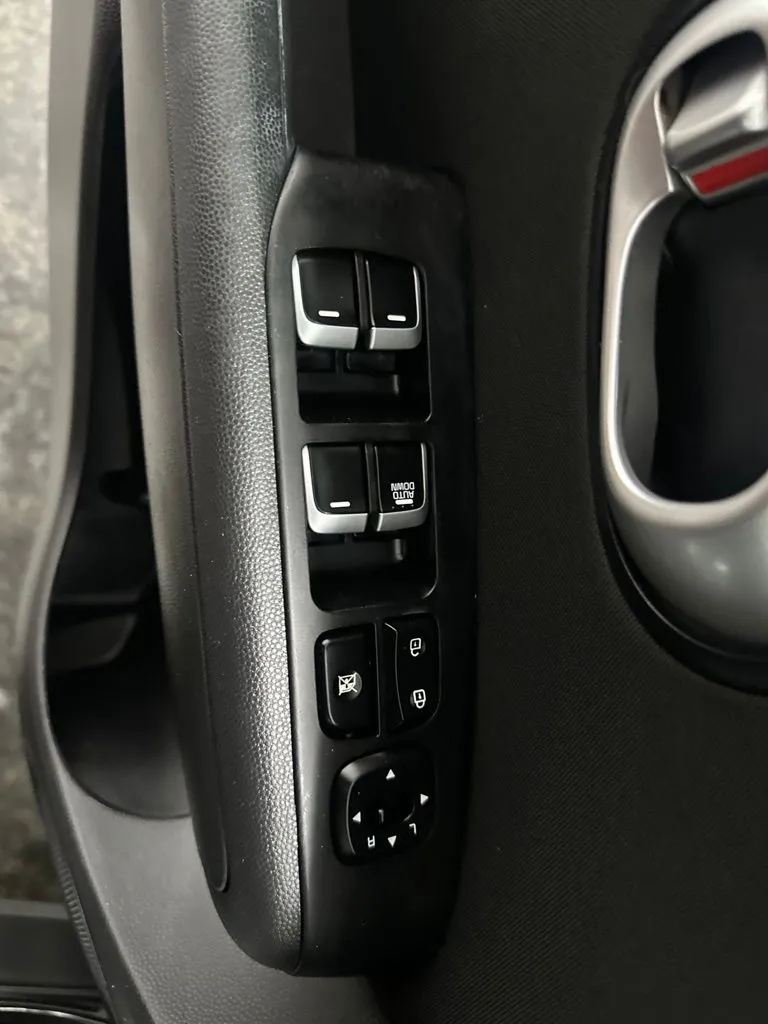 Kia Soul photo 14