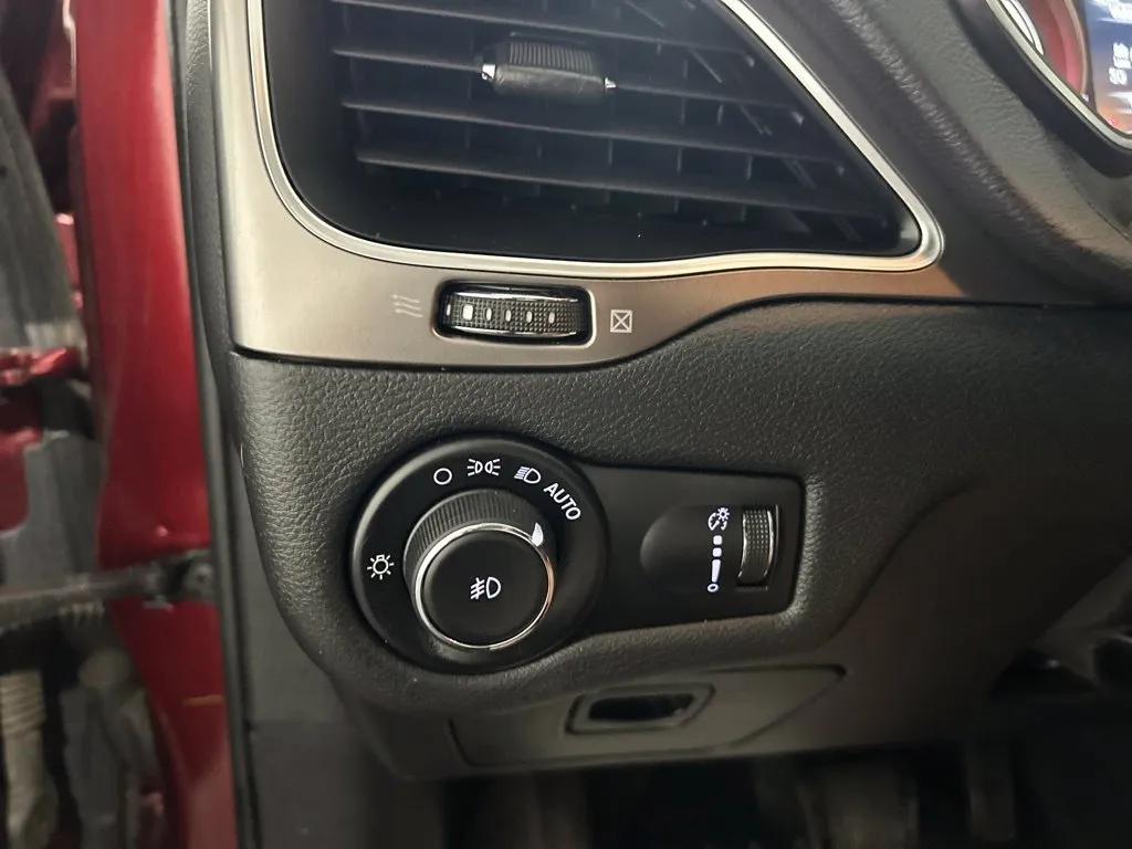 Jeep Cherokee photo 24