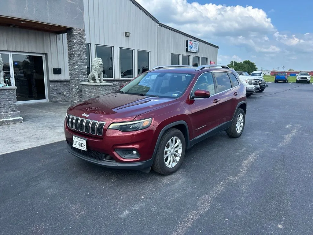 Red 2019 Jeep Cherokee Latitude for sale in Evansville, IN
