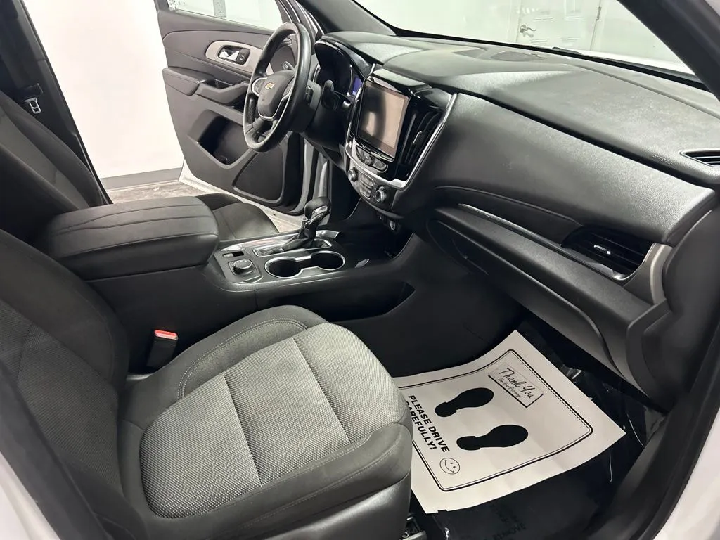 Chevrolet Traverse photo 19