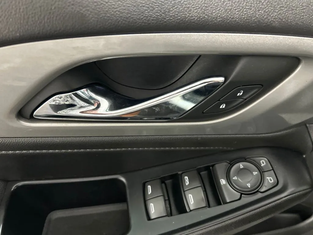 Chevrolet Traverse photo 23