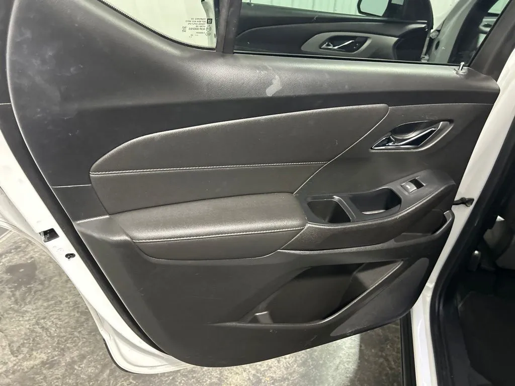 Chevrolet Traverse photo 15