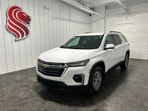 White 2023 Chevrolet Traverse LT for sale in Evansville, IN