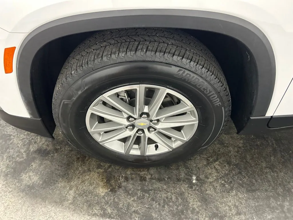 Chevrolet Traverse photo 7