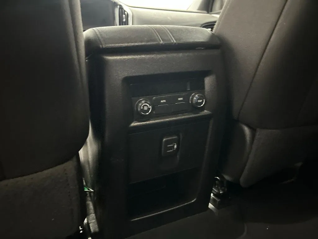 Chevrolet Traverse photo 16