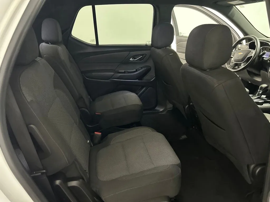 Chevrolet Traverse photo 21