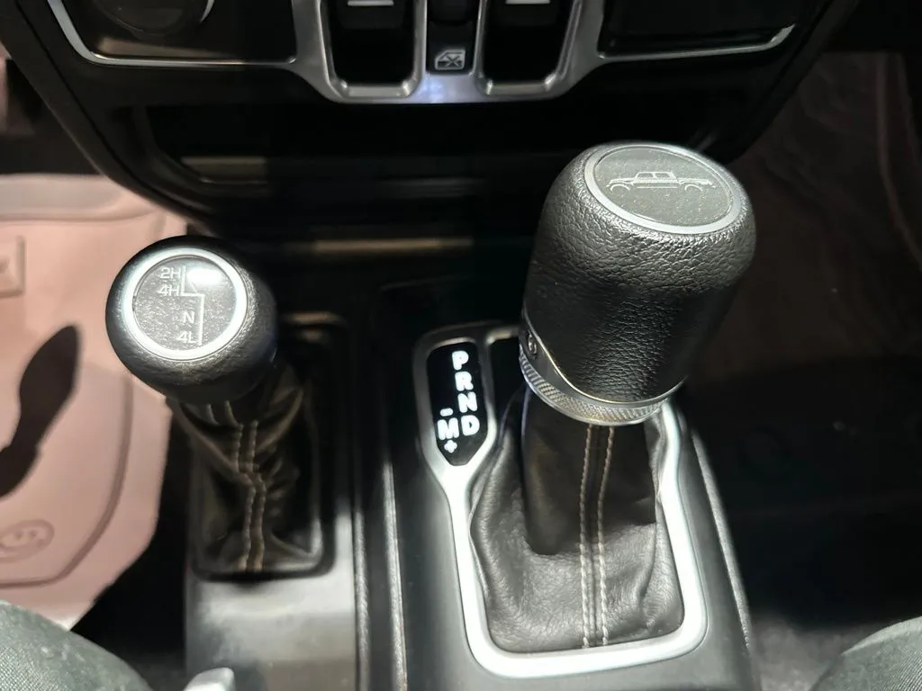 Jeep Gladiator photo 18