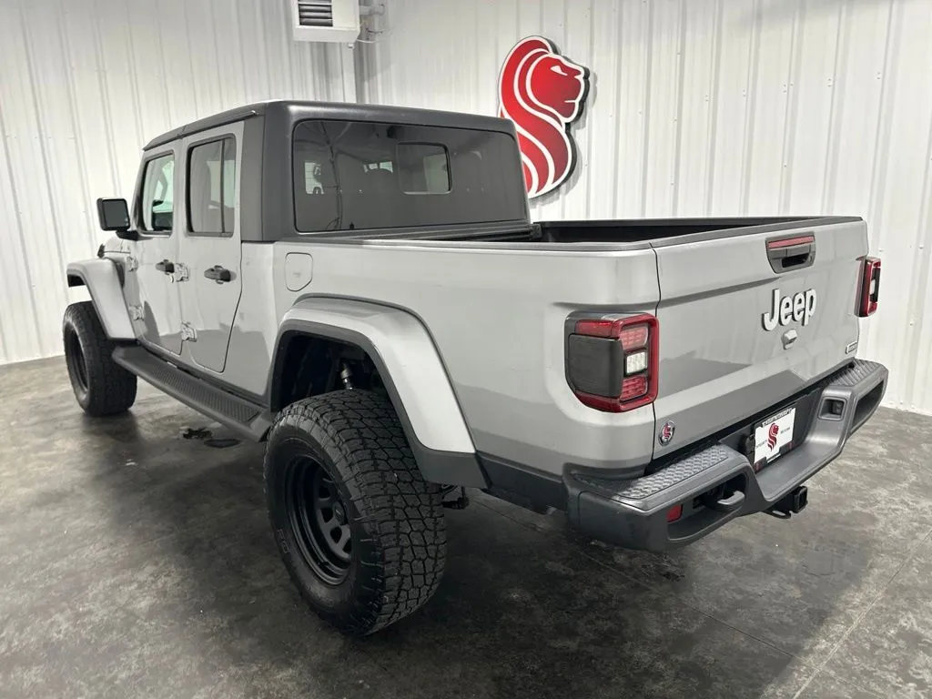 Jeep Gladiator photo 8
