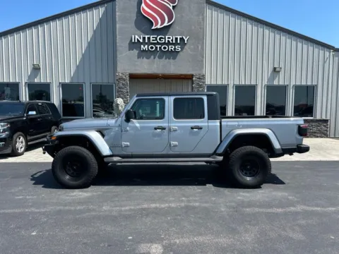 Photos of 2021 Jeep Gladiator Overland for sale in Evansville, IN at Integrity Motors Group