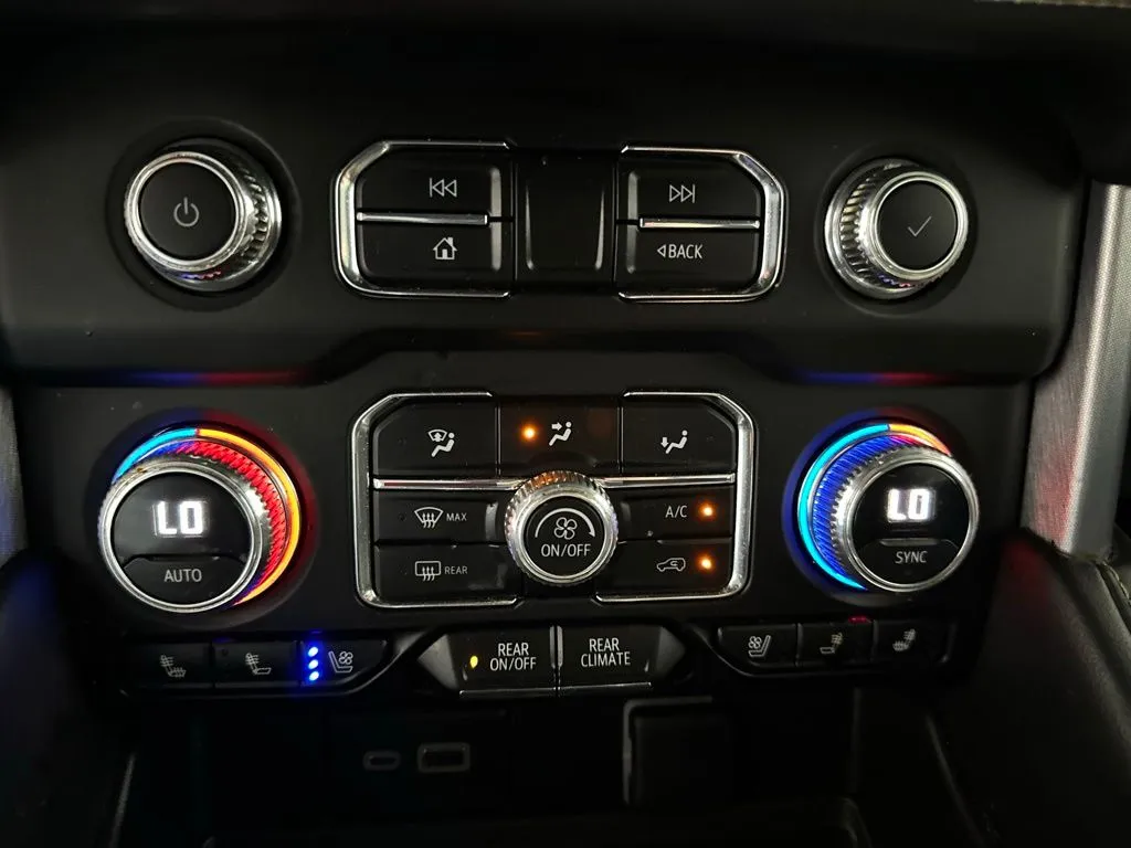 GMC Yukon photo 20