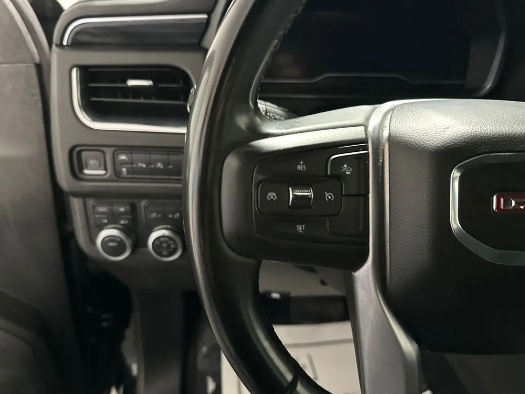 GMC Yukon photo 18