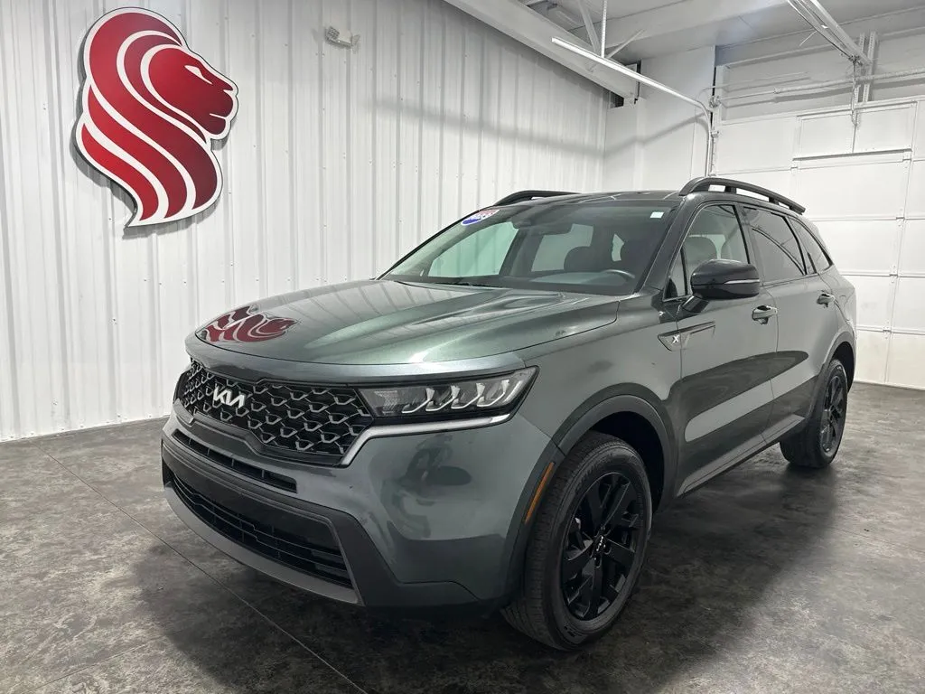 Green 2023 Kia Sorento X-Line S for sale in Evansville, IN
