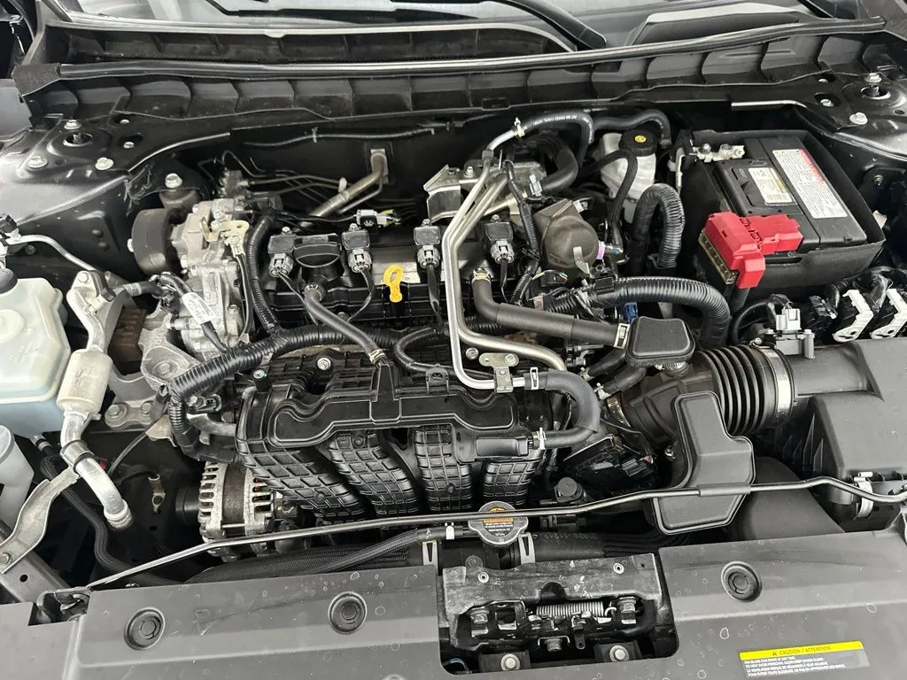 Nissan Altima photo 9