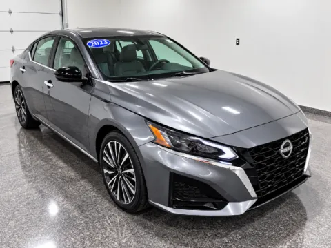 Another view of 2023 Nissan Altima 2.5 SL for sale in Evansville, IN at Integrity Motors Group