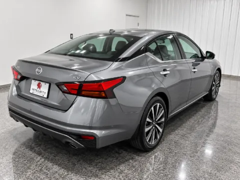 More photos of 2023 Nissan Altima 2.5 SL at Integrity Motors Group, IN
