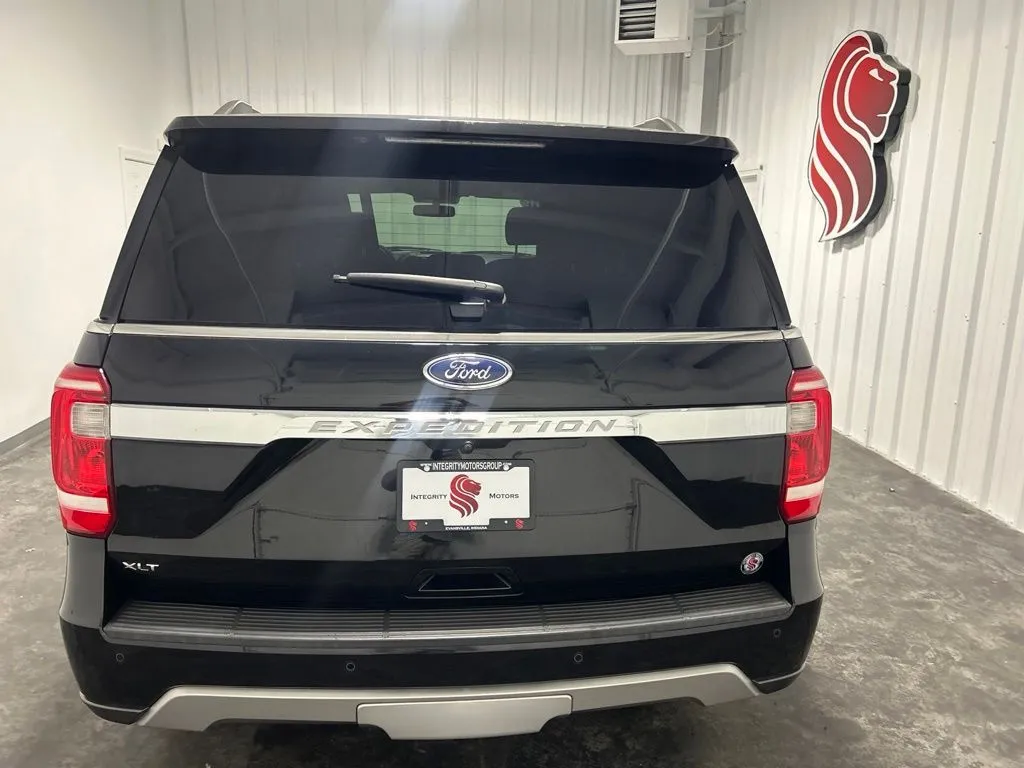 Ford Expedition photo 3