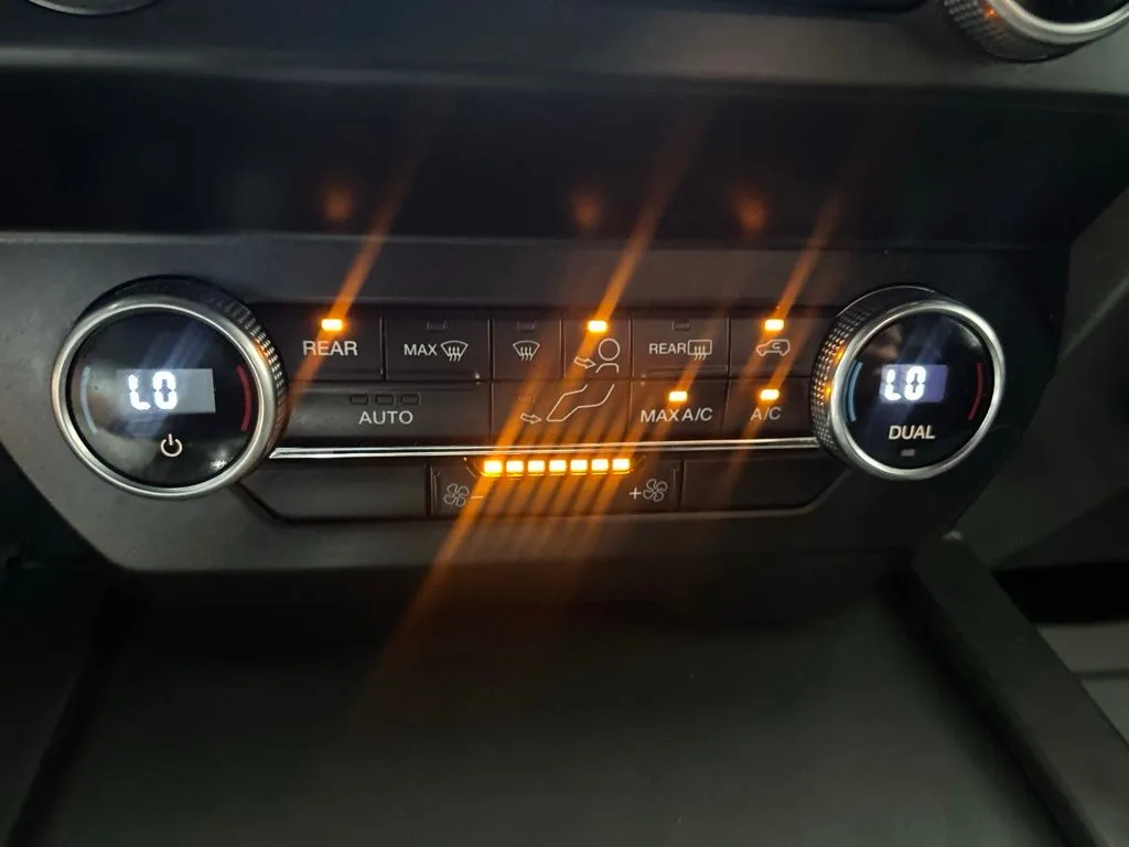 Ford Expedition photo 28