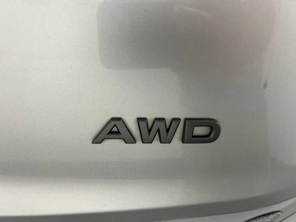 Nissan Rogue photo 17