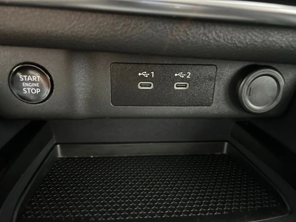 Nissan Rogue photo 29