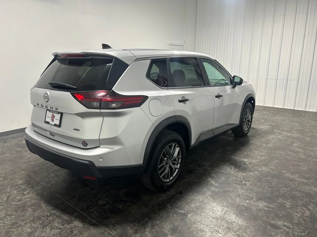 Nissan Rogue photo 4