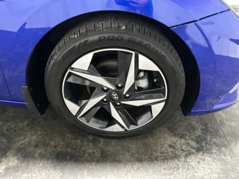 More photos of 2023 Hyundai Elantra Limited at Integrity Motors Group, IN