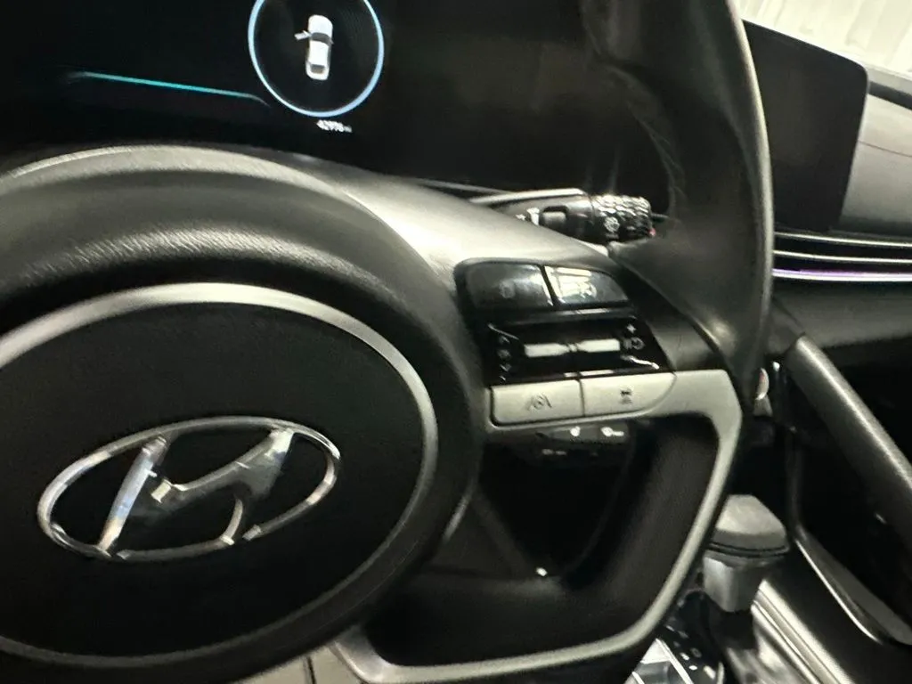 Hyundai Elantra photo 19