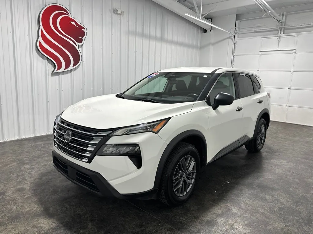 White 2024 Nissan Rogue S for sale in Evansville, IN